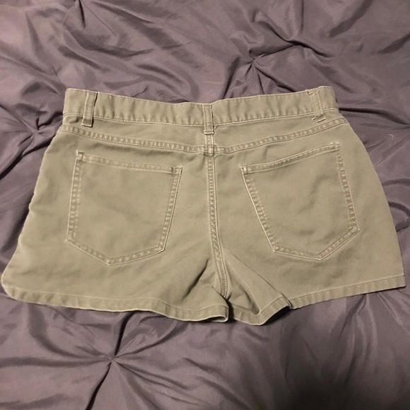 Xhilaration shorts - Picture 2 of 4